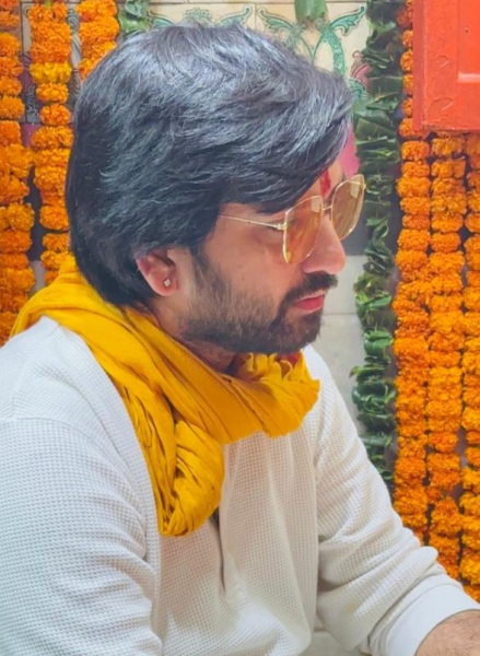 Mahant Akshay Bharti